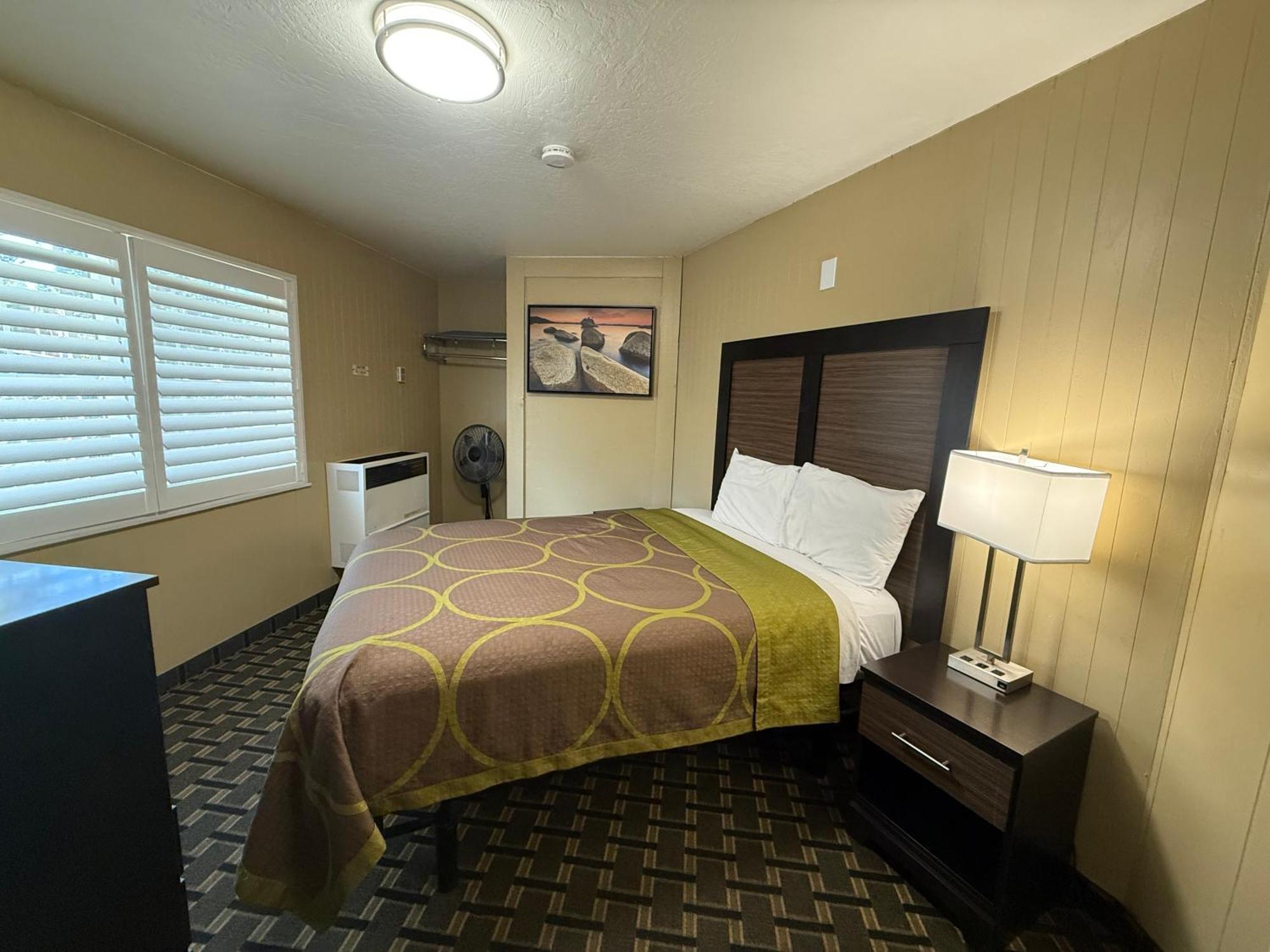 Pinewood Inn South Lake Tahoe Eksteriør billede